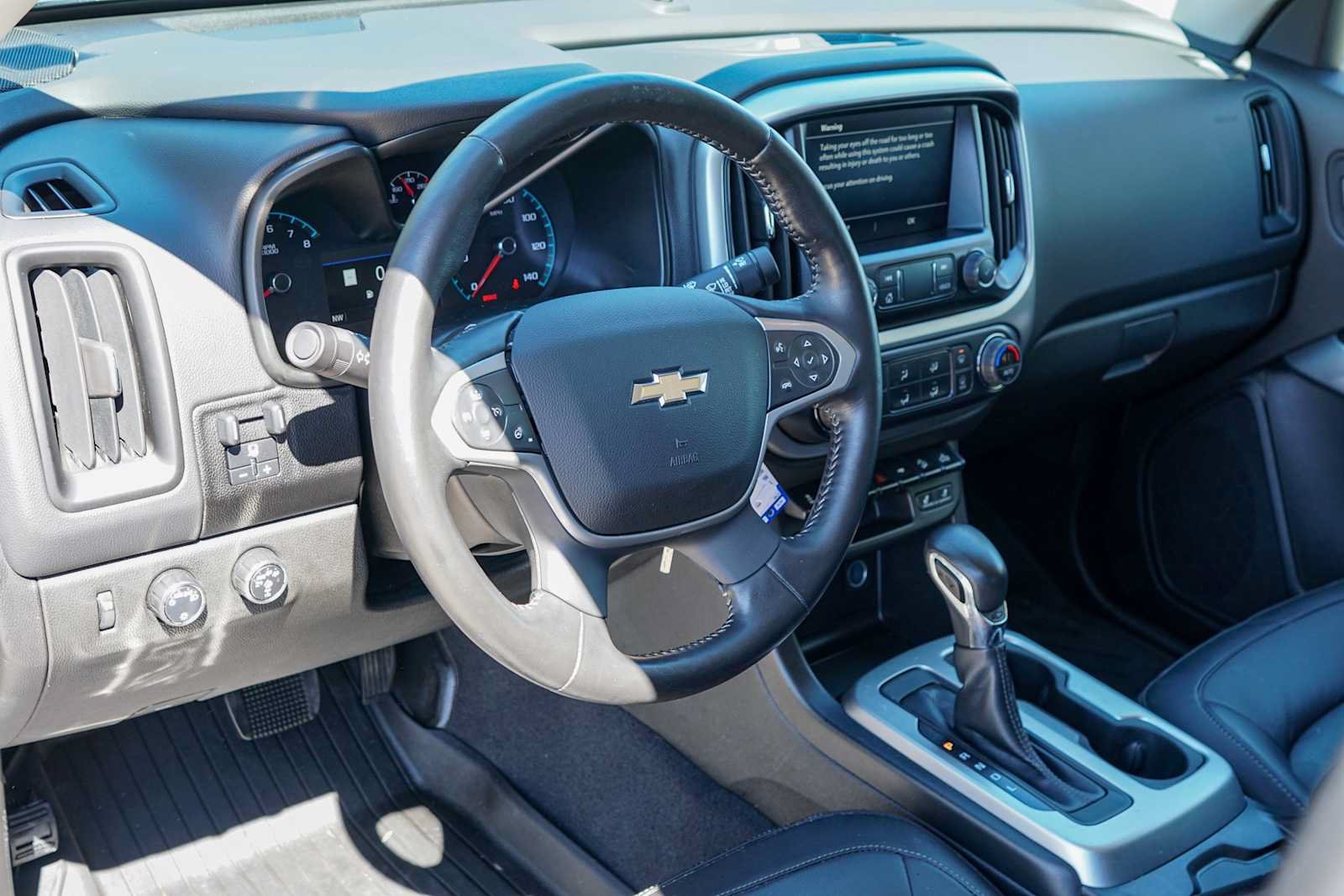 Used 2022 Chevrolet Colorado ZR2 AWD/4WD image 7