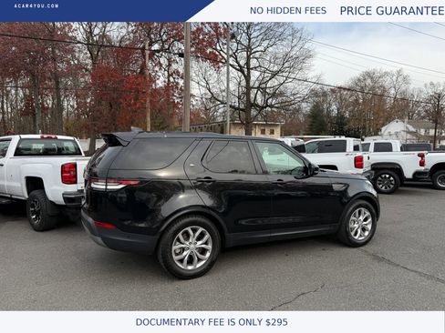 Used 2019 Land Rover Discovery SE image 6
