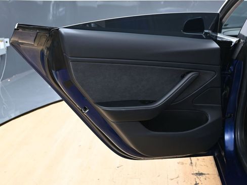 Used 2017 Tesla Model 3 Long Range image 42