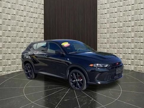 Certified 2023 Dodge Hornet GT w/ Track Pack AWD/4WD image 2