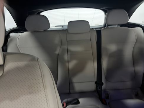 Used 2024 Mercedes-Benz GLC 300 4MATIC image 34