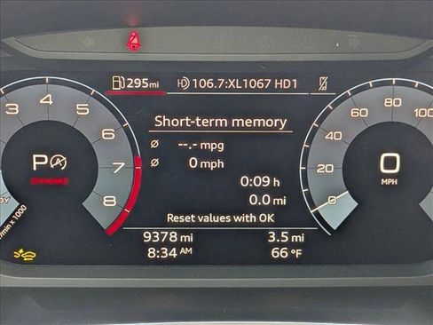 Certified 2025 Audi Q3 2.0T Premium w/ Convenience Package image 10