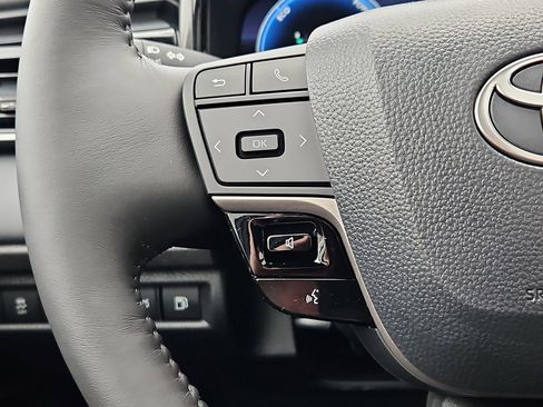 New 2026 Toyota Camry Hybrid AWD/4WD image 17