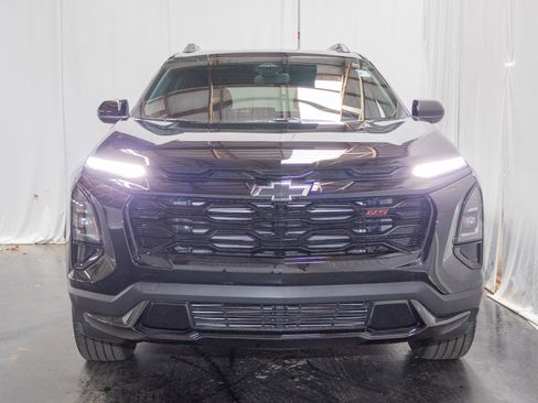 New 2026 Chevrolet Equinox RS w/ Convenience Package III AWD/4WD image 2
