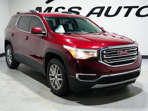 Used 2017 GMC Acadia SLE w/ Driver Alert Package I image 5