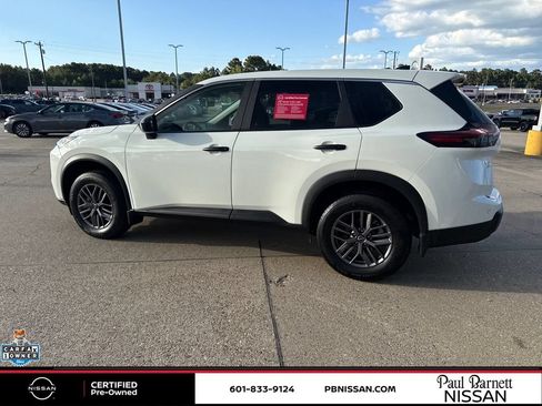 Certified 2026 Nissan Rogue S FWD image 12