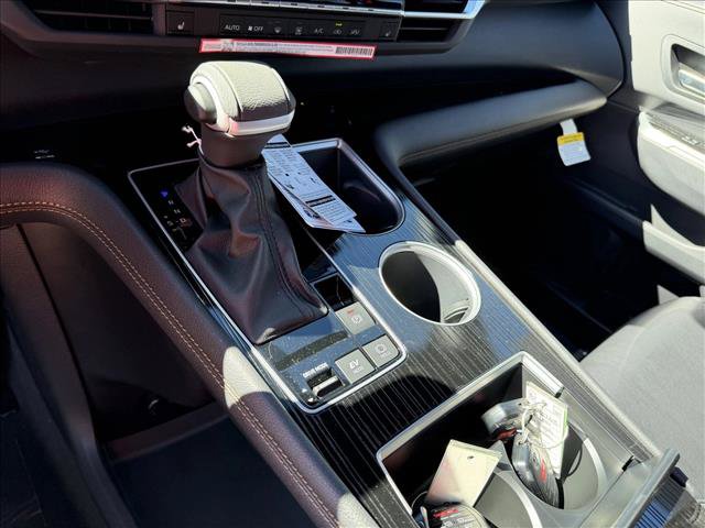 New 2026 Toyota Sienna XLE Woodland Edition AWD/4WD image 14