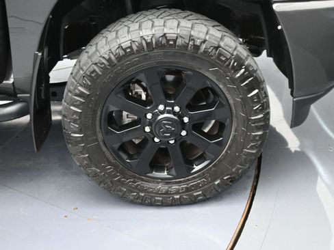 Used 2024 RAM 2500 Laramie w/ Night Edition image 27