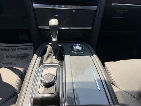 Used 2023 Nissan Armada SV AWD/4WD image 18