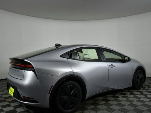 New 2026 Toyota Prius LE image 10