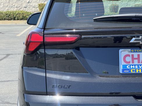 New 2027 Chevrolet Bolt RS w/ Technology Package FWD image 7