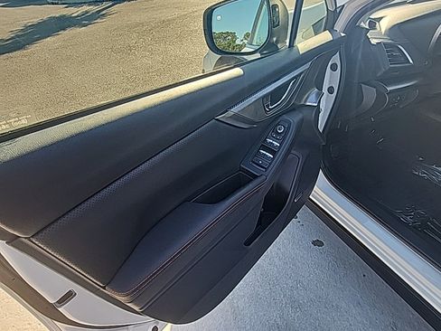 Certified 2023 Subaru Crosstrek 2.5i Limited image 9