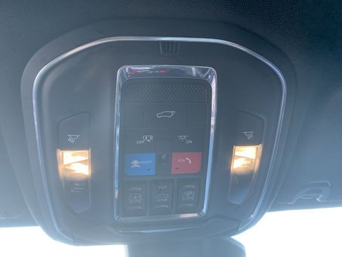 Used 2022 Jeep Wagoneer Series II w/ Premium Group I image 31