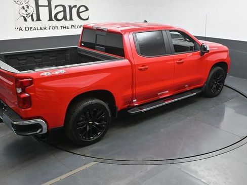 Used 2025 Chevrolet Silverado 1500 LT w/ Leather Package AWD/4WD image 39