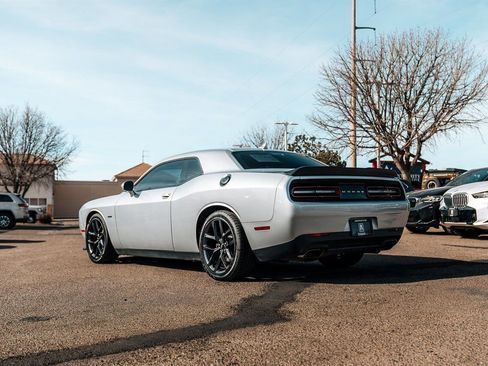 Used 2019 Dodge Challenger R/T w/ Plus Package image 5
