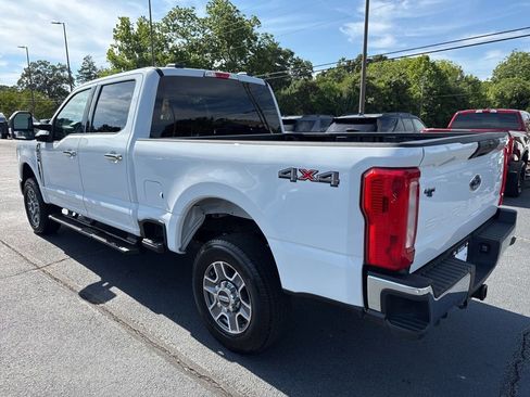 Used 2025 Ford F250 XLT AWD/4WD image 3
