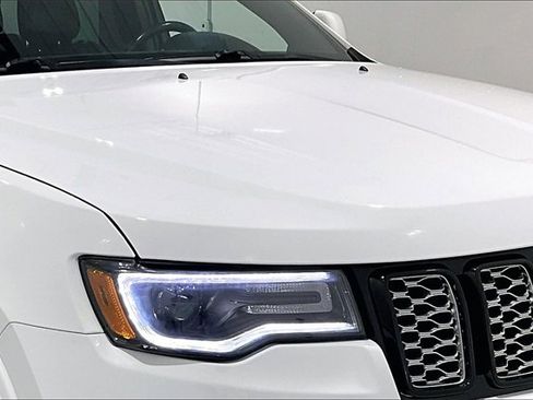 Used 2020 Jeep Grand Cherokee Altitude image 33