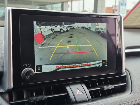 Certified 2025 Toyota RAV4 XLE AWD/4WD image 20
