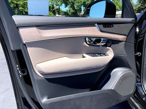 New 2026 Volvo XC90 T8 Plus w/ Protection Package AWD/4WD image 24