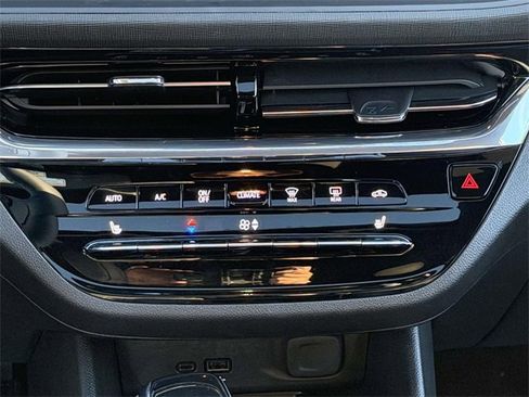 Used 2025 Buick Envista Avenir image 19