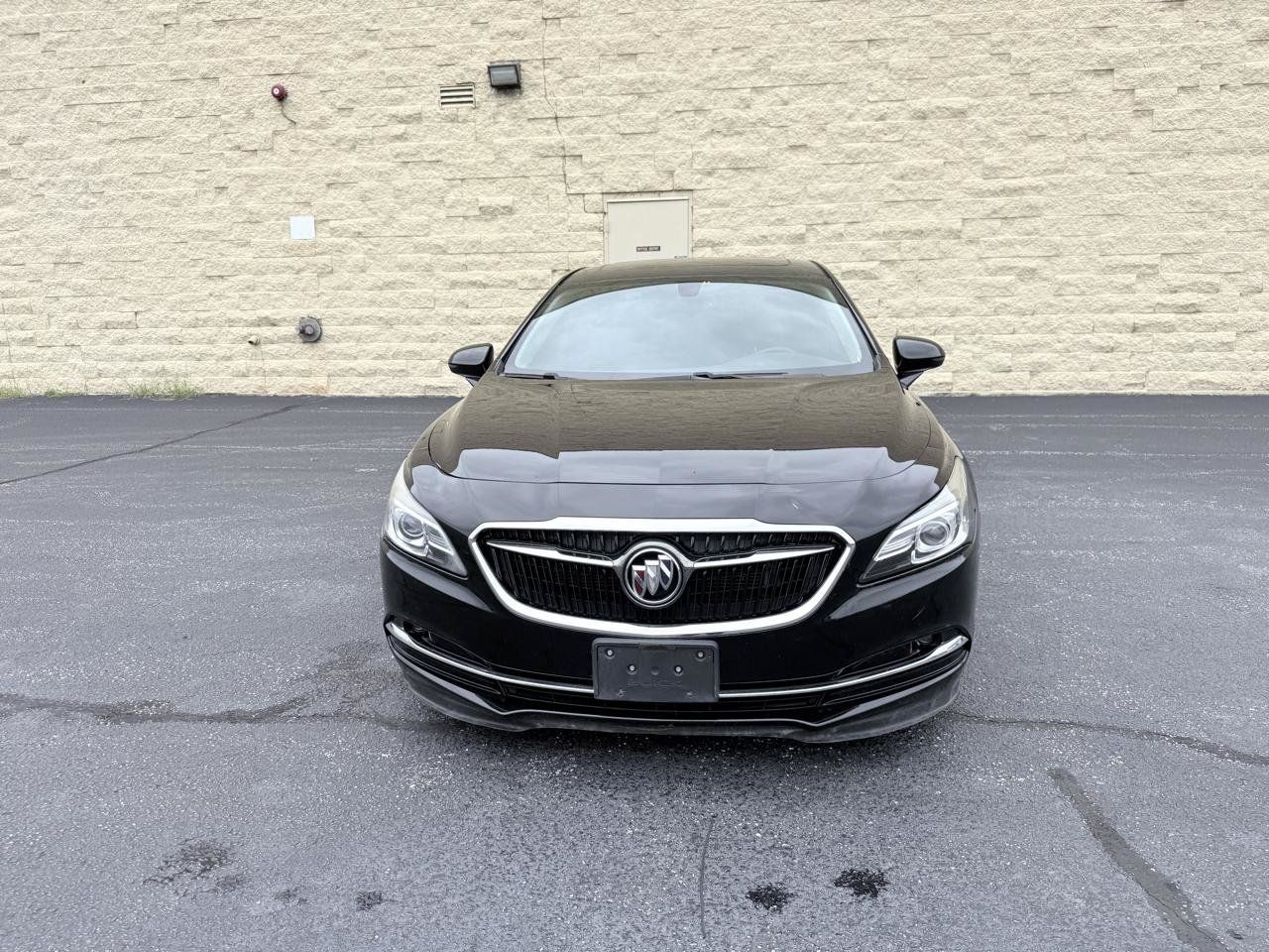 Used 2019 Buick LaCrosse Essence w/ Sun and Shade Package AWD/4WD image 9