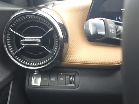 New 2026 Chevrolet Equinox ACTIV w/ Convenience Package III image 18