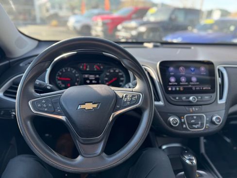 Used 2020 Chevrolet Malibu LS w/ Driver Confidence Package II image 12