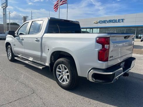 Used 2022 Chevrolet Silverado 1500 LT w/ Z71 Off-Road Package AWD/4WD image 4