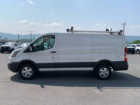Used 2018 Ford Transit 250 130 Low Roof image 5