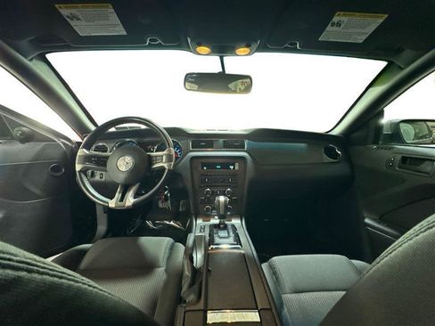 Used 2013 Ford Mustang Coupe RWD image 13