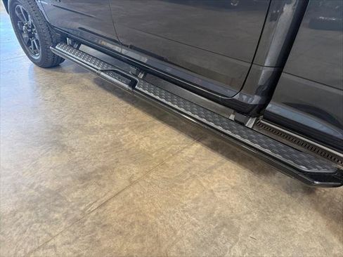 Certified 2025 RAM 2500 Big Horn AWD/4WD image 30