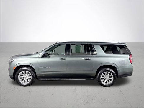 Used 2023 Chevrolet Suburban Premier image 9