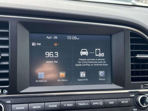 Used 2017 Hyundai Elantra SE FWD image 27