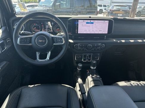 Certified 2025 Jeep Wrangler Unlimited Sahara w/ Safety Group AWD/4WD image 25
