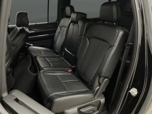 Used 2024 Jeep Wagoneer L Series III w/ Premium Group I image 31