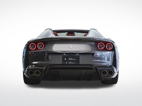 Used 2021 Ferrari 812 GTS image 4