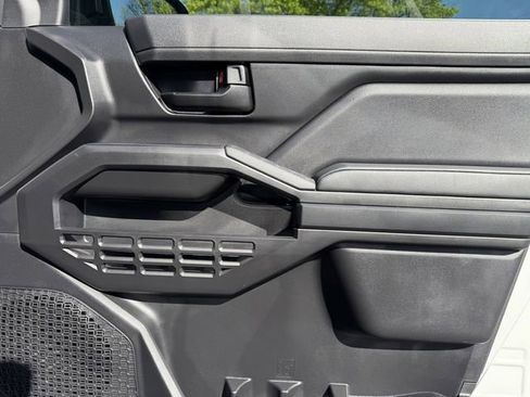 Used 2024 Toyota Tacoma SR image 40