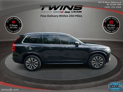 Used 2021 Volvo XC90 T5 Momentum w/ Advanced Package