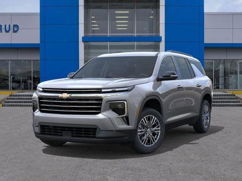 New 2026 Chevrolet Traverse LT w/ Driver Confidence Package image 30