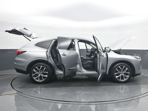 Used 2024 Acura MDX SH-AWD w/ Technology Package image 38