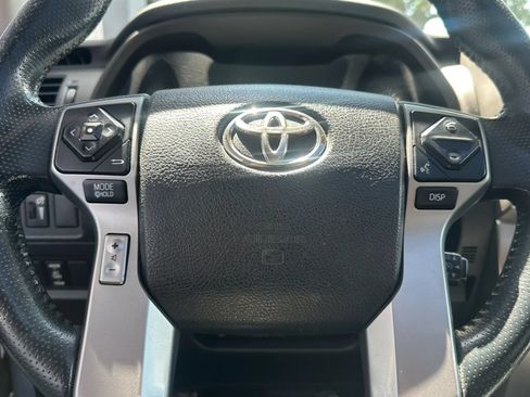 Used 2016 Toyota 4Runner SR5 Premium AWD/4WD image 17