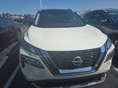 Certified 2023 Nissan Rogue SL w/ SL Premium Package AWD/4WD image 2