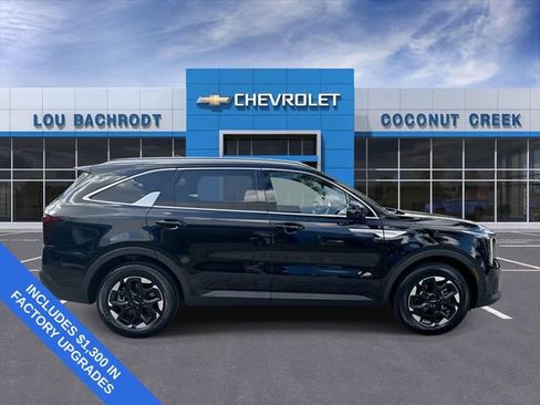 Used 2026 Kia Sorento S w/ S Panoramic Sunroof Package FWD image 9
