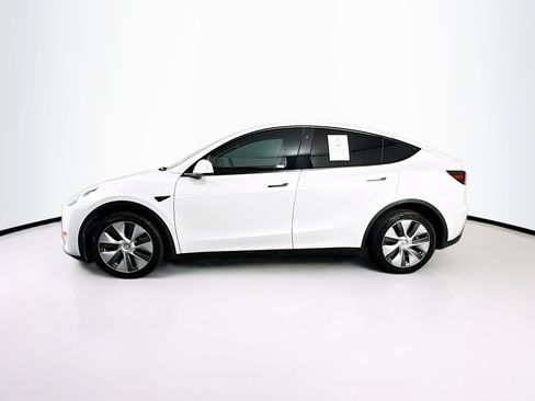 Used 2023 Tesla Model Y Long Range AWD/4WD image 4