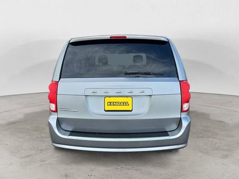 Used 2016 Dodge Grand Caravan SE w/ Quick Order Package 29E SE image 4