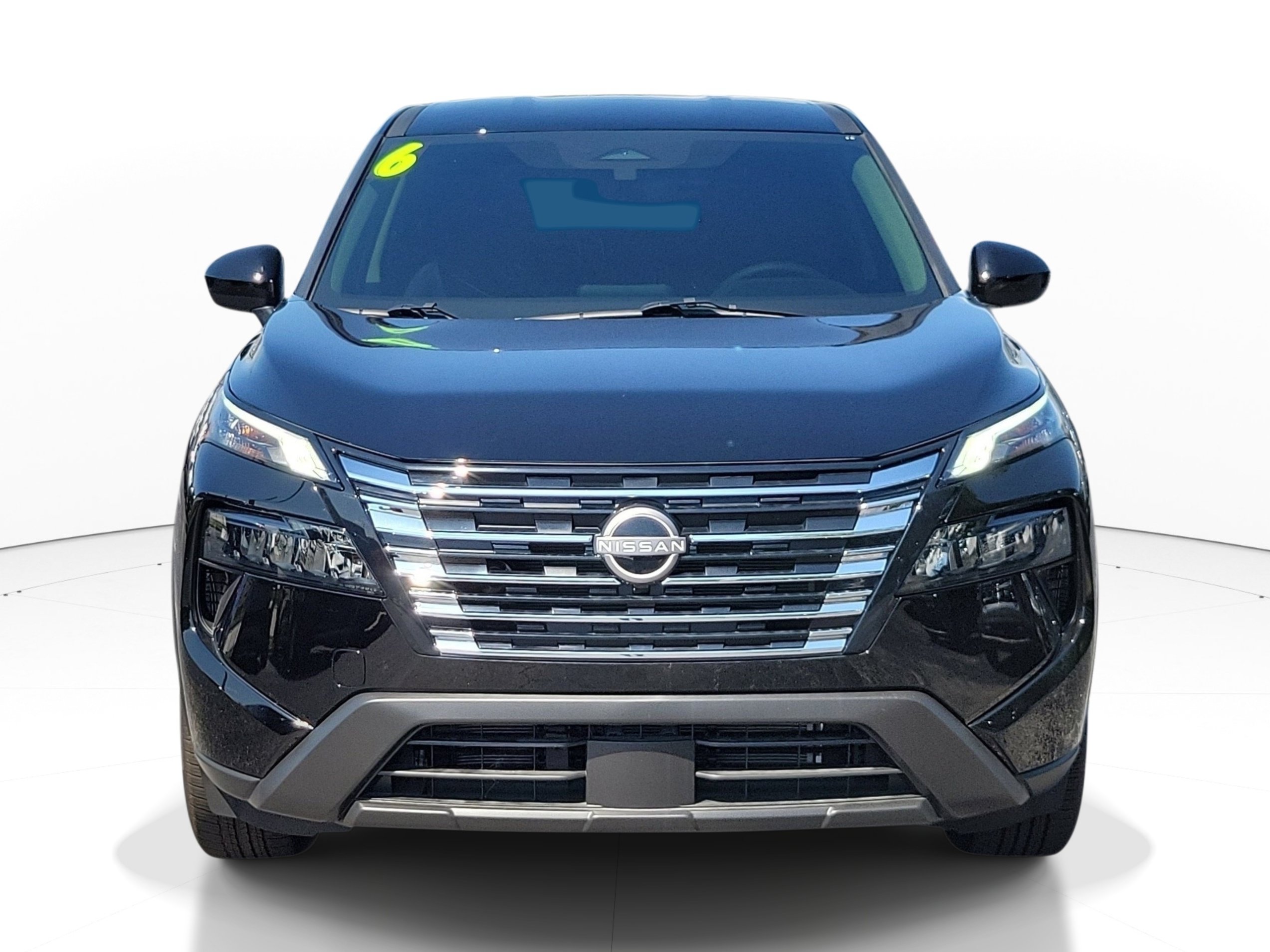 Used 2026 Nissan Rogue SV FWD image 2