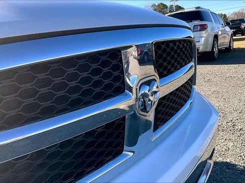 Used 2020 RAM 1500 Tradesman w/ Chrome Appearance Group image 30