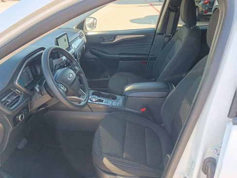 Used 2025 Ford Escape Active AWD/4WD image 4