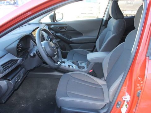 Used 2025 Subaru Crosstrek 2.0i Premium image 16