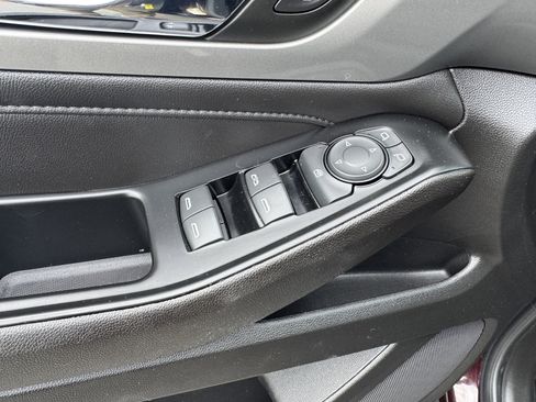 Certified 2023 Chevrolet Traverse LT image 11